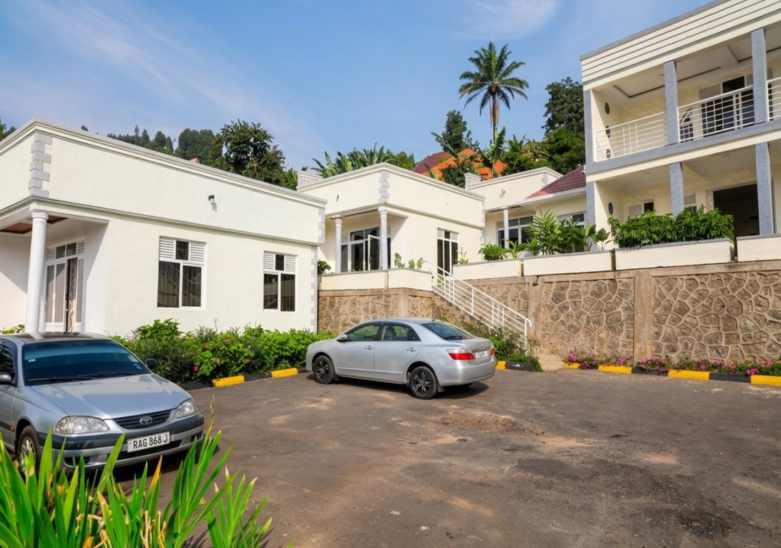Serene Executive Apartment (Apt 02)